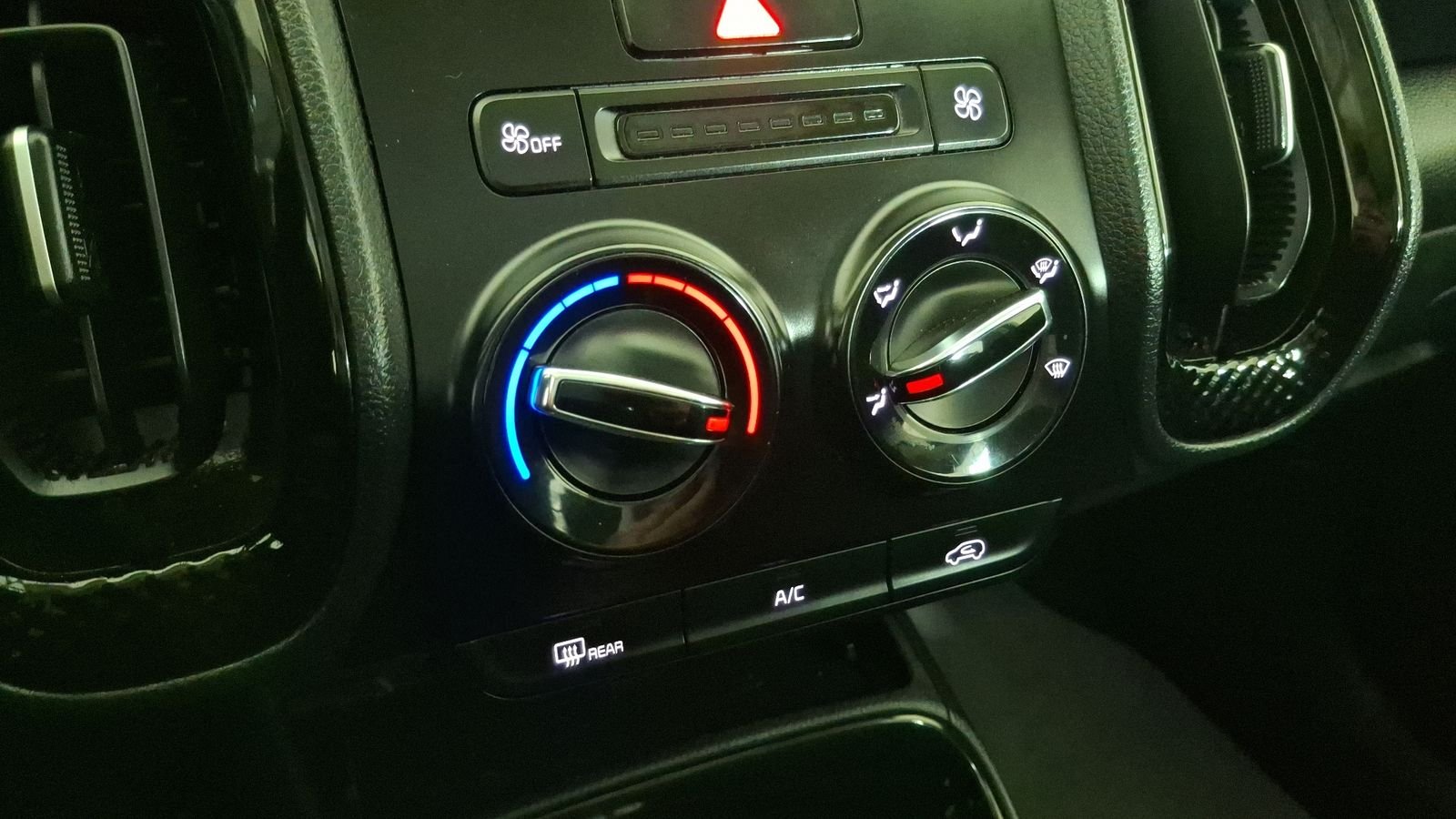 Kia Sonet 2021 - Imagen 15 de 16