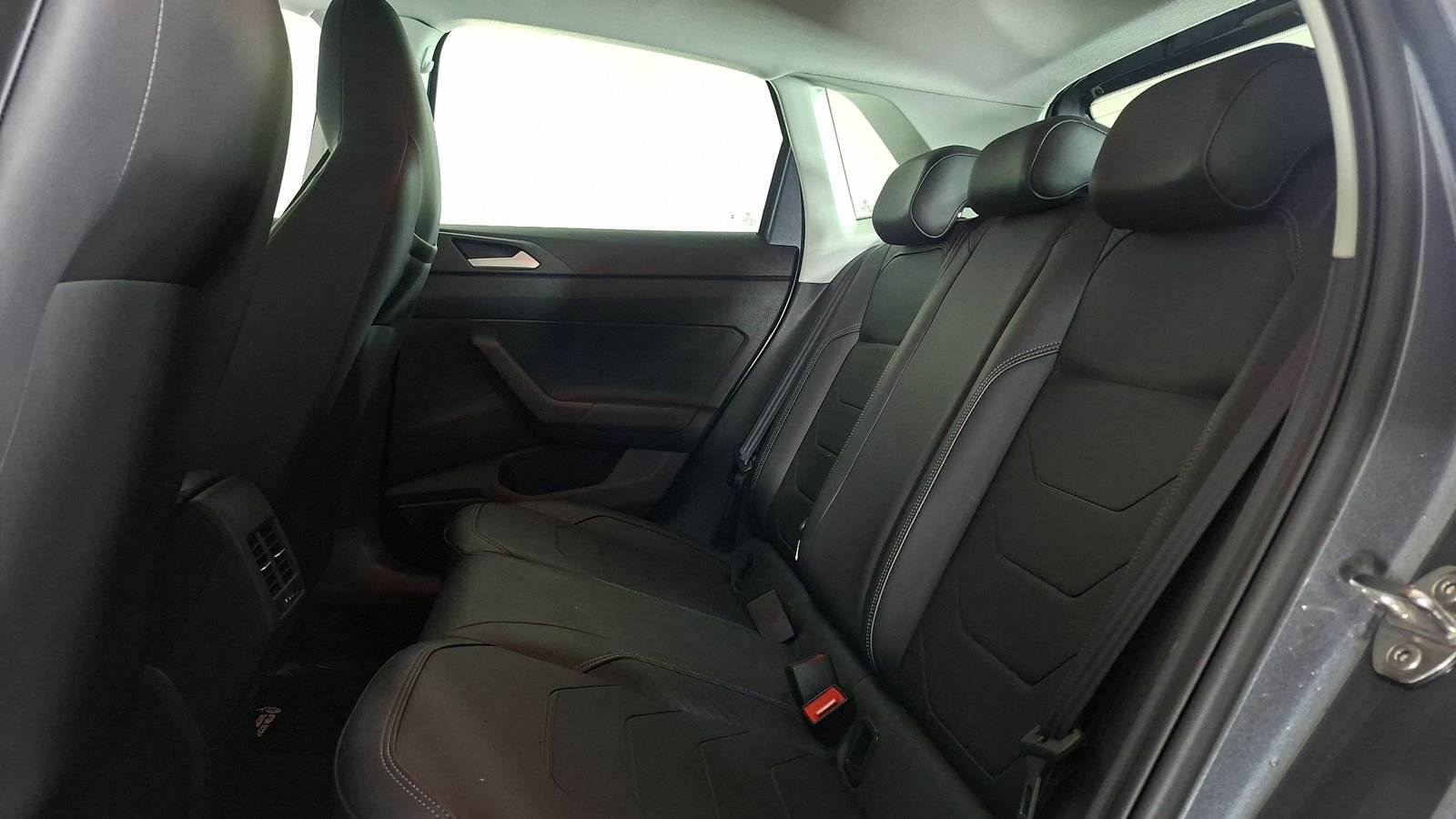 Volkswagen Polo 2025 - Imagen 15 de 17