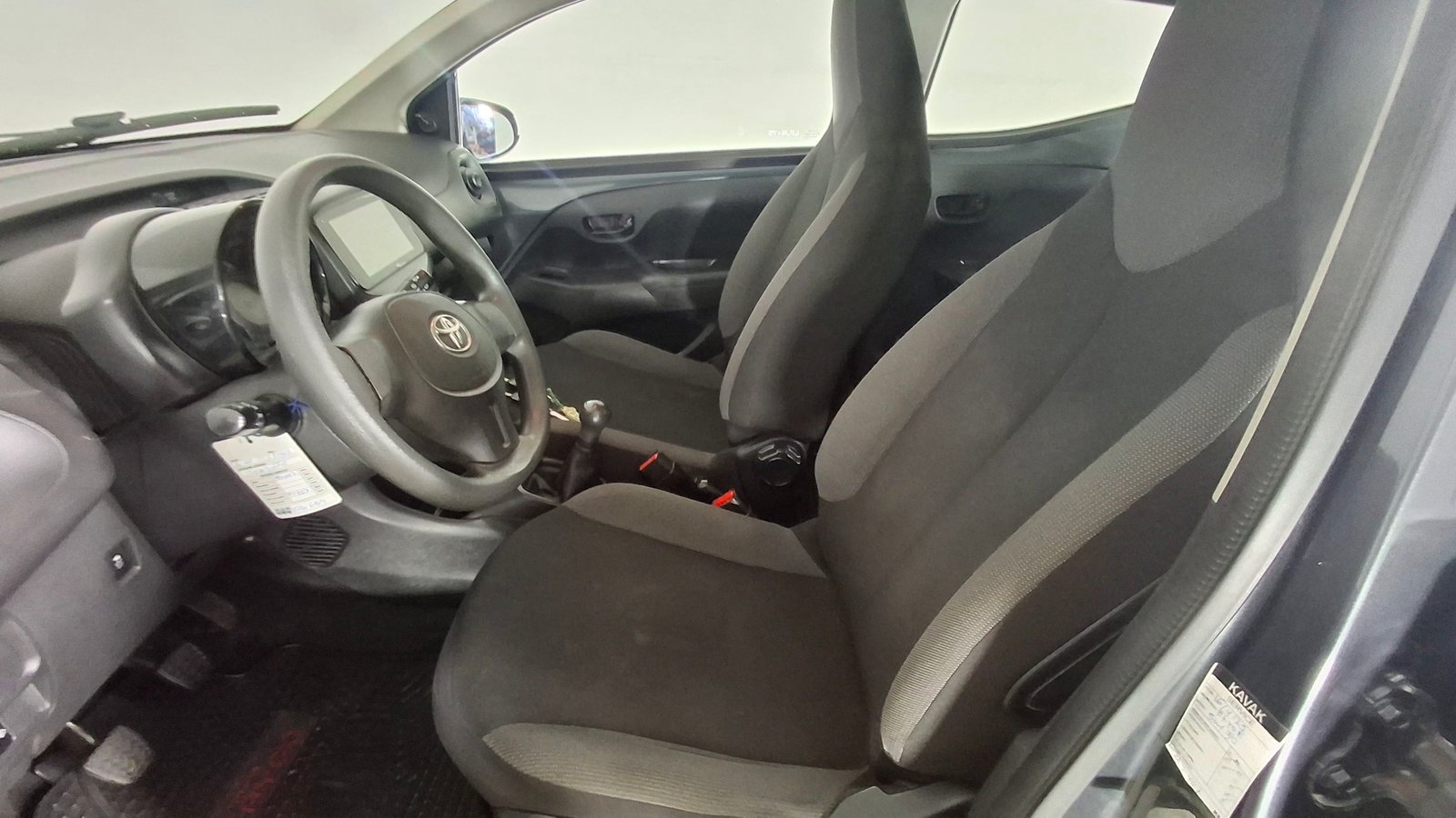Toyota AYGO 2019 - Imagen 15 de 17