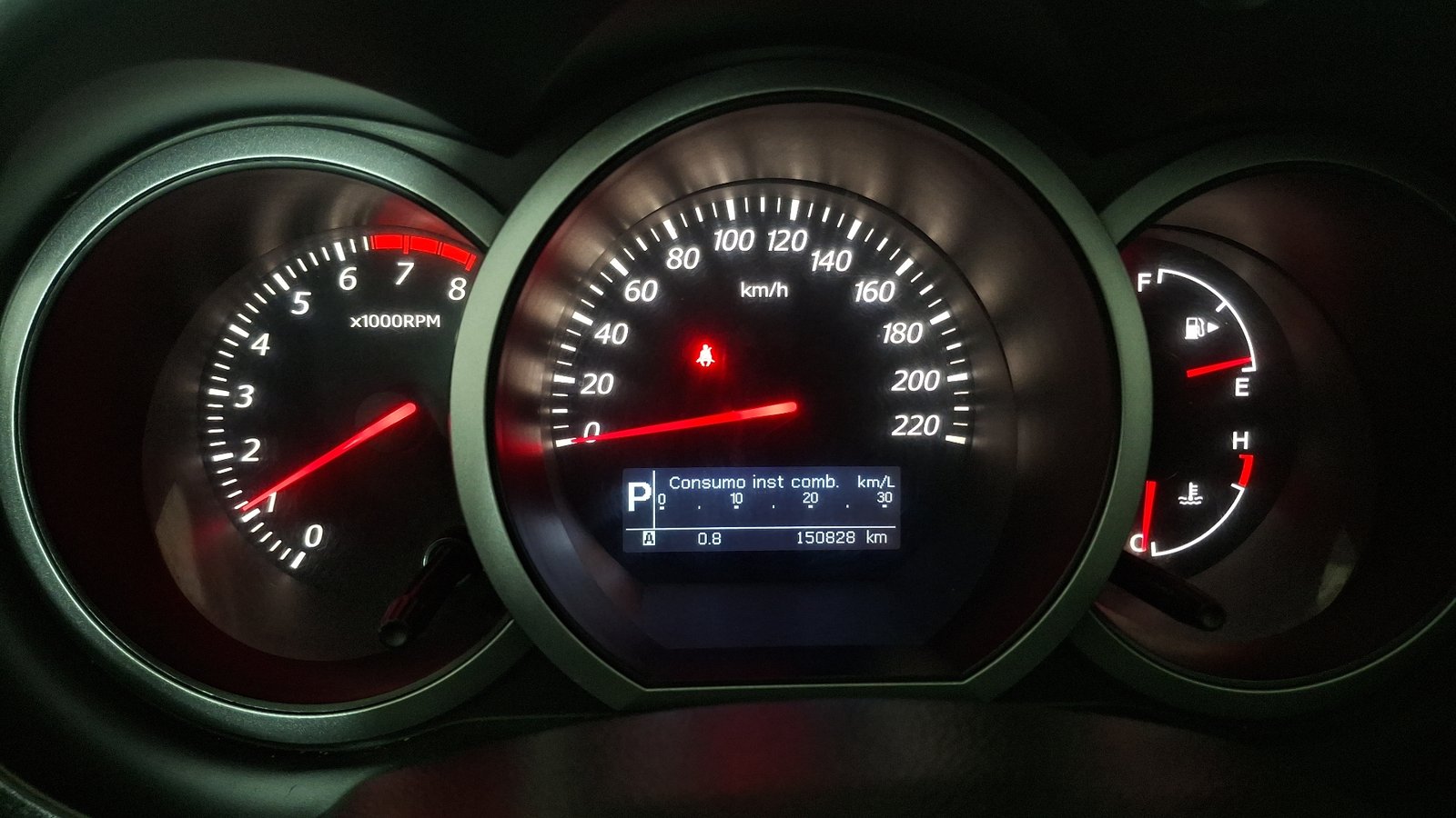 Suzuki GrandNomade 2016 - Imagen 10 de 16