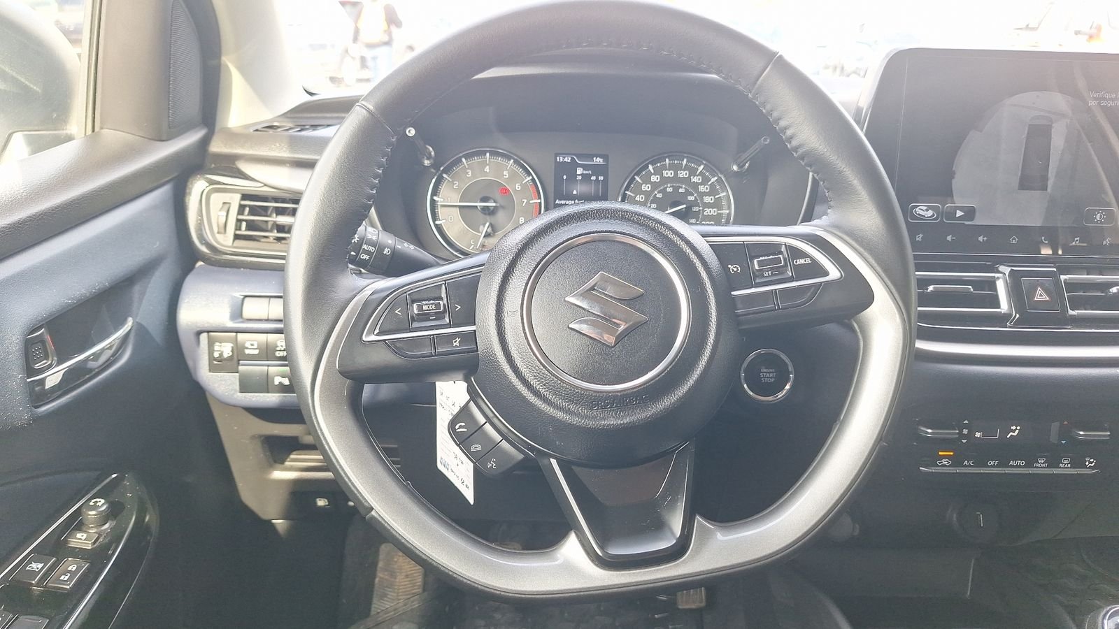 Suzuki Baleno 2023 - Imagen 8 de 15