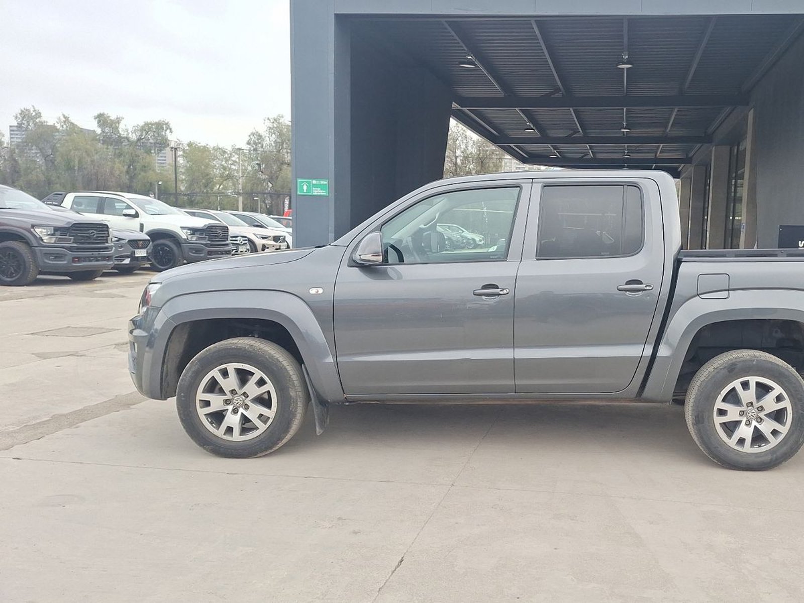 Volkswagen Amarok 2020 - Foto 2 de 14