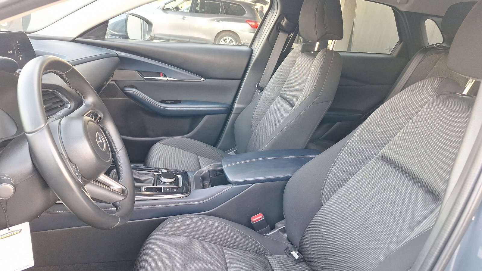 Mazda CX-30 2025 - Imagen 14 de 15