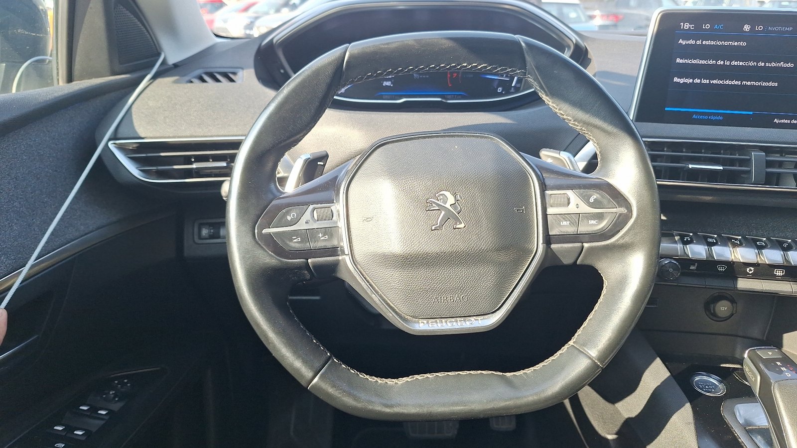 Peugeot 3008 2019 - Imagen 8 de 15