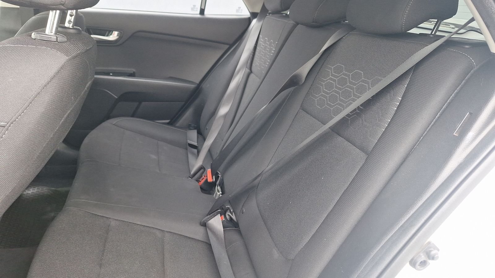Kia RIO 5 2018 - Imagen 13 de 15