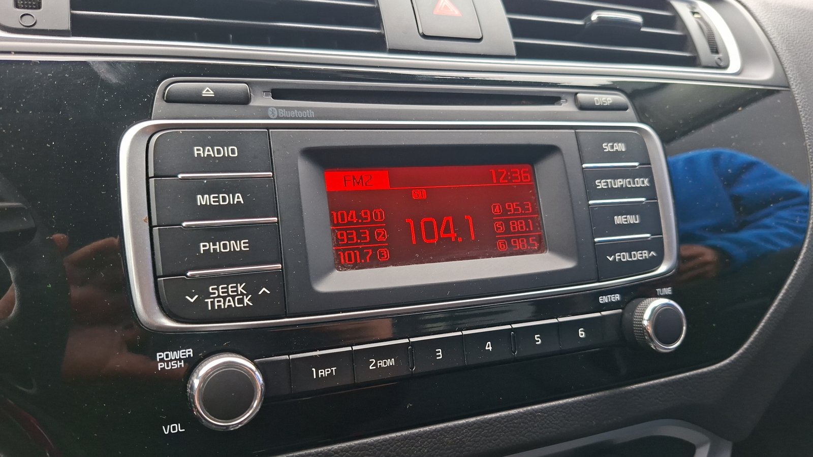 Kia RIO 5 2017 - Imagen 10 de 14