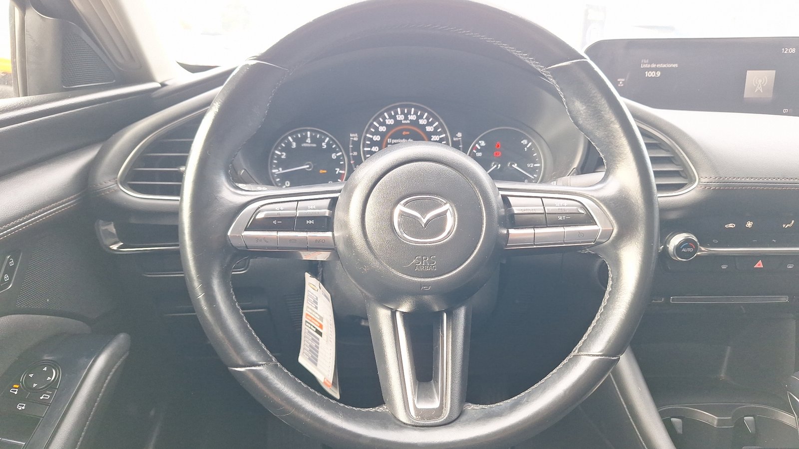 Mazda Mazda 3 2022 - Imagen 8 de 16