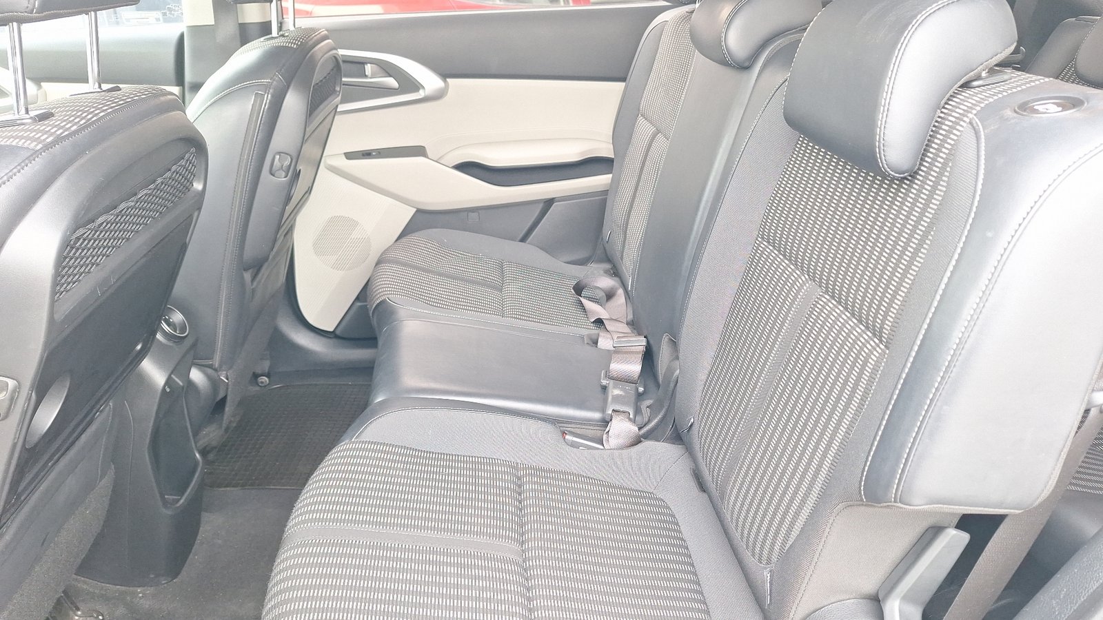 Kia Carens 2023 - Imagen 14 de 16