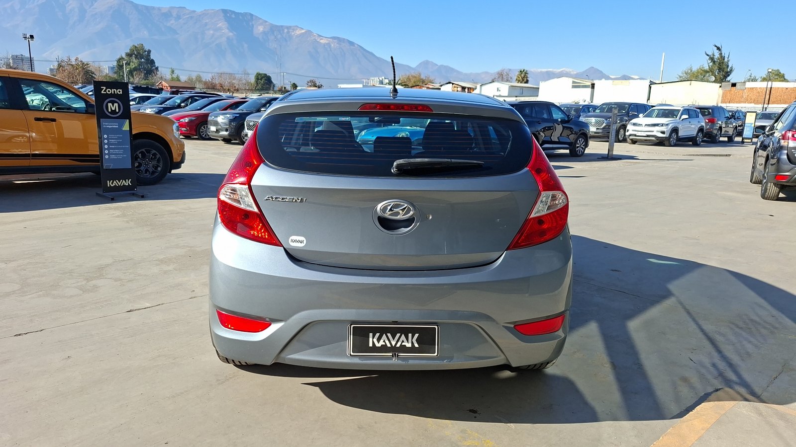 Hyundai Accent 2018 - Foto 3 de 15