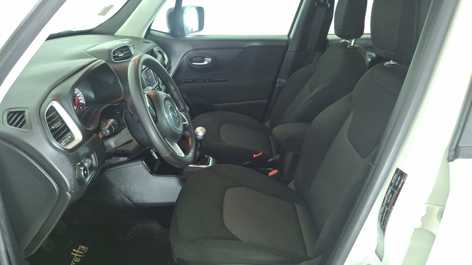Jeep Renegade 2019 - Imagen 13 de 16