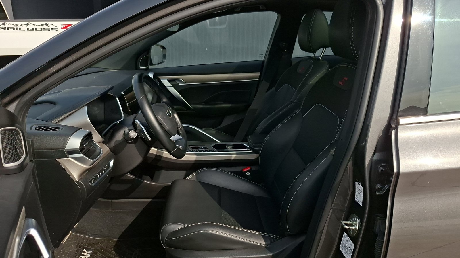 Geely Coolray 2023 - Imagen 14 de 16