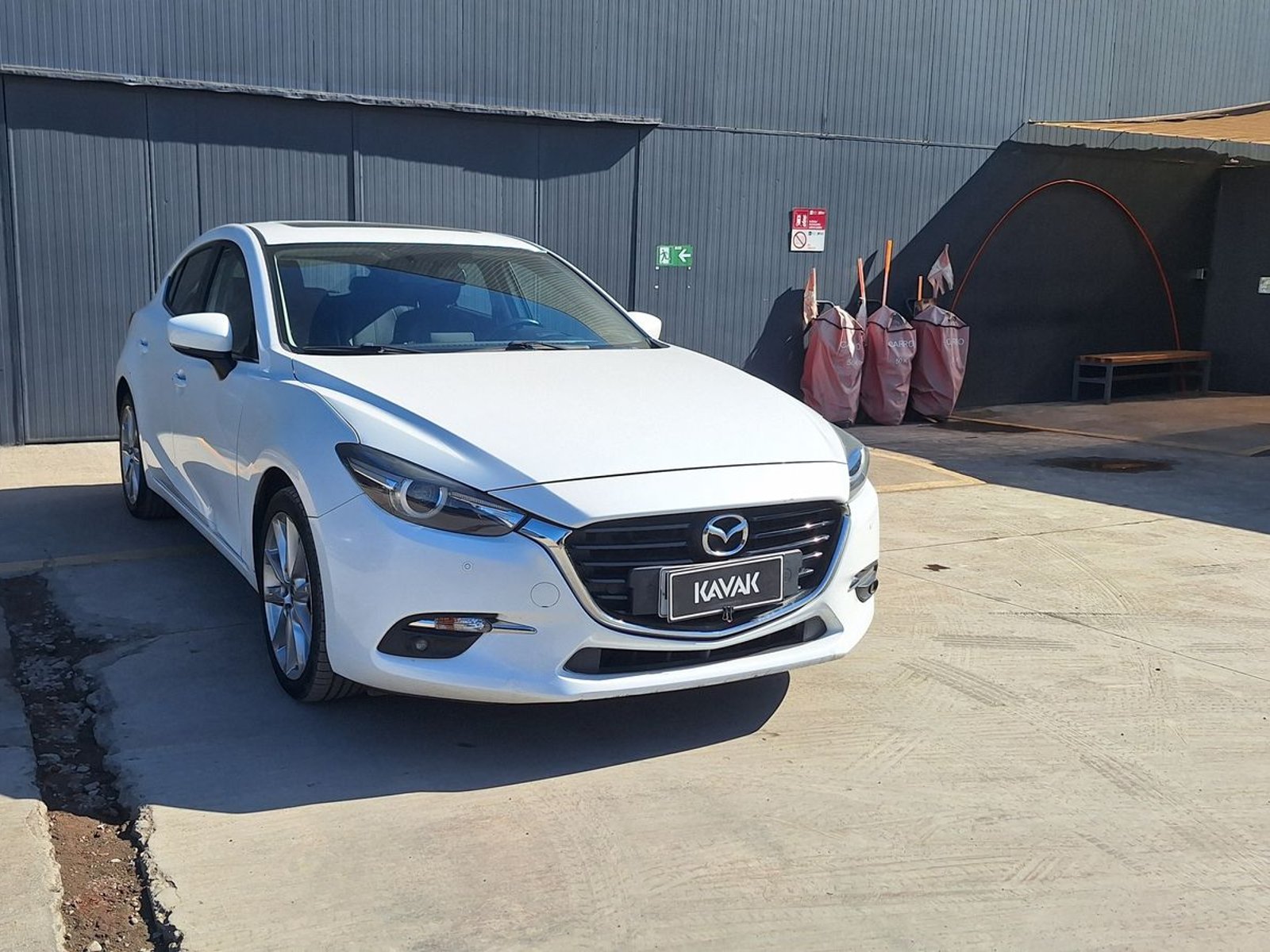 Mazda Mazda 3 2018 - Foto 3 de 4
