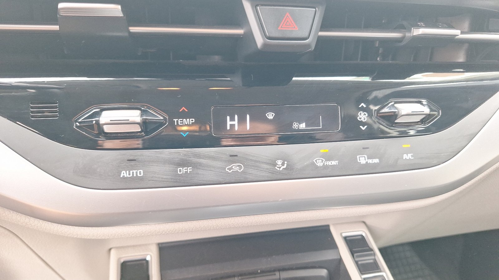 Kia Carens 2023 - Imagen 16 de 16