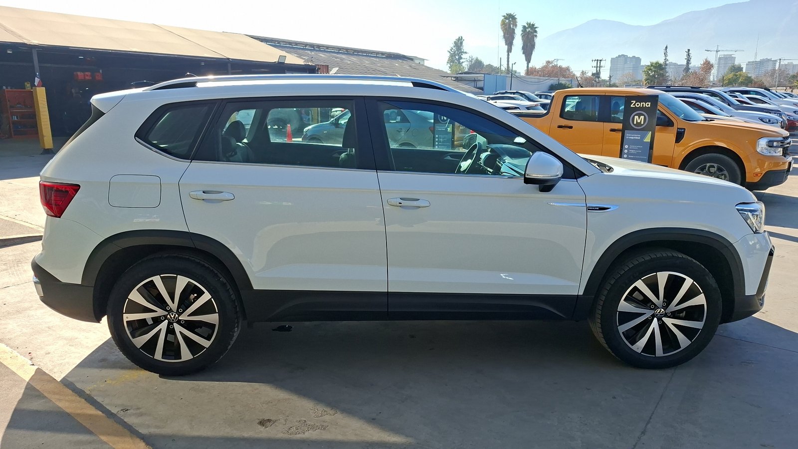Volkswagen Taos 2023 - Foto 5 de 16