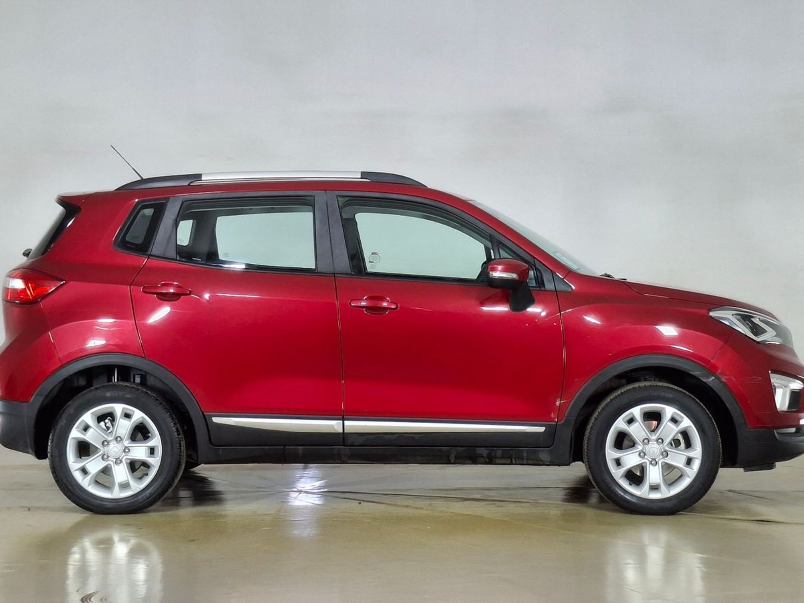 Changan CS15 2024 - Foto 4 de 15