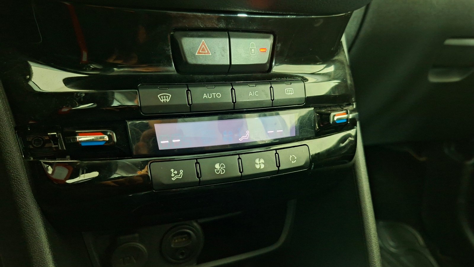Peugeot 208 2014 - Imagen 16 de 17