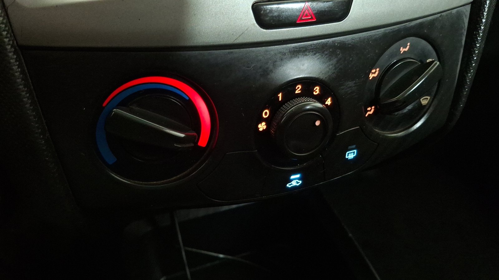 Chevrolet Sail 2014 - Imagen 15 de 16