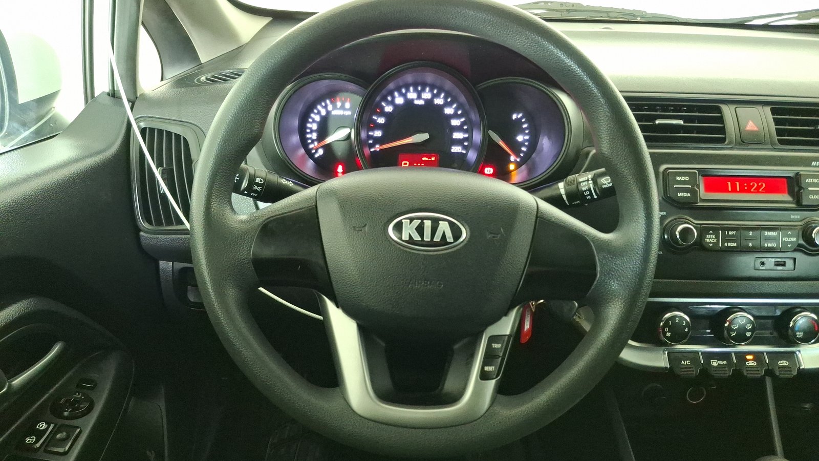 Kia RIO 4 2013 - Imagen 8 de 15