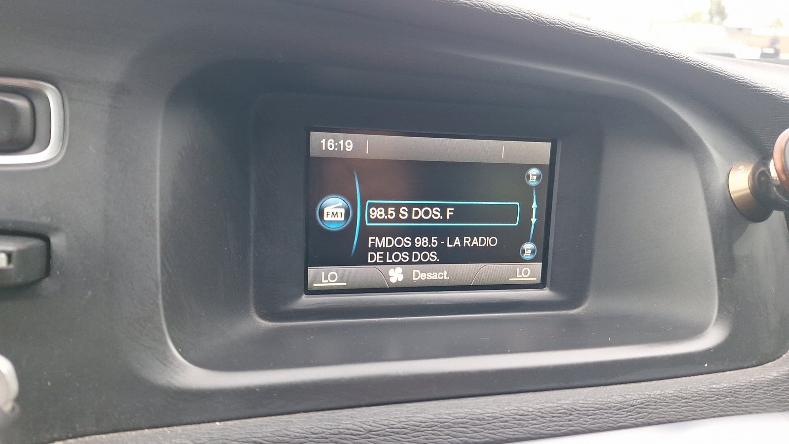 Volvo V40 2015 - Imagen 10 de 14