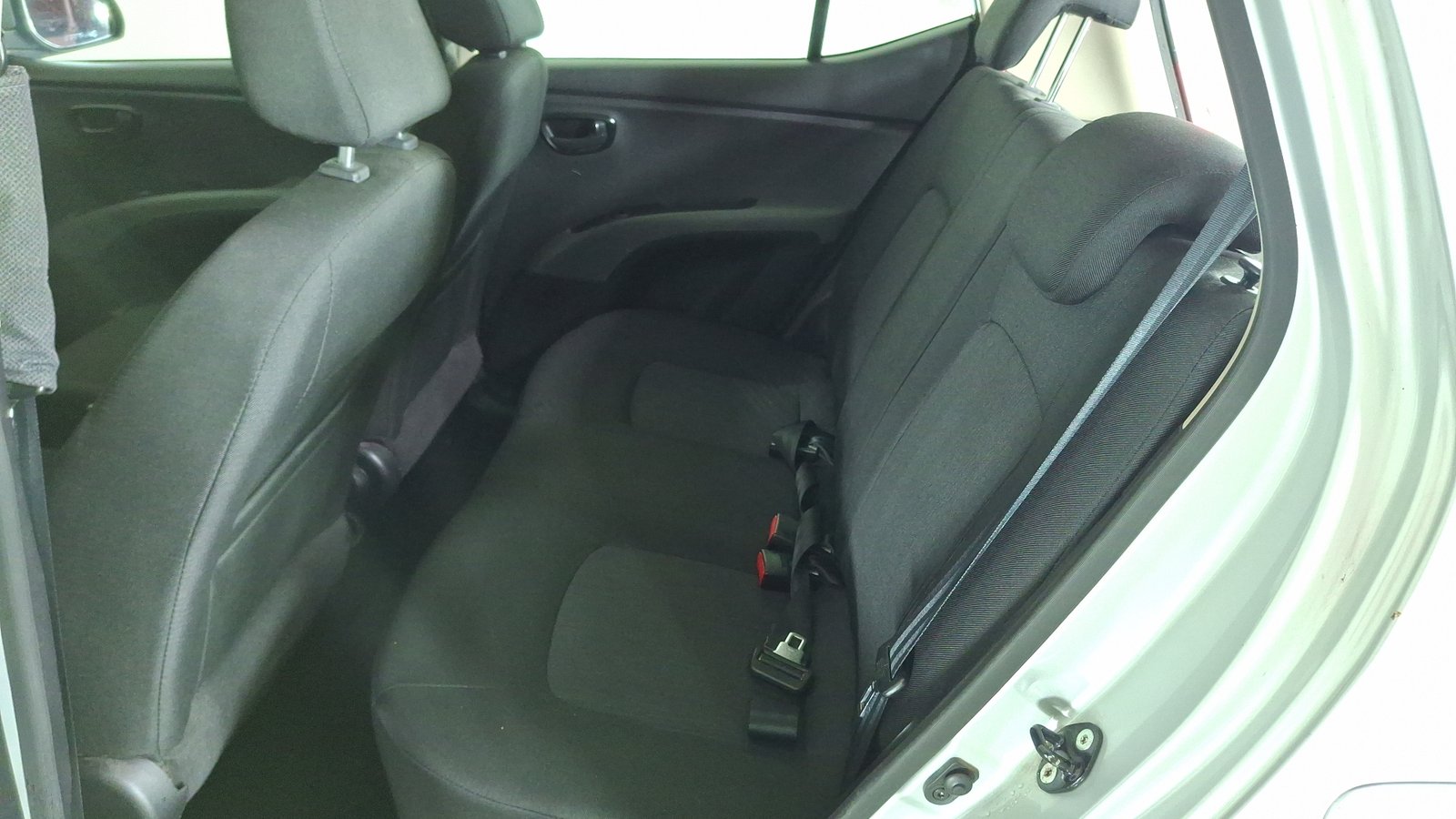 Hyundai I10 2012 - Imagen 13 de 15
