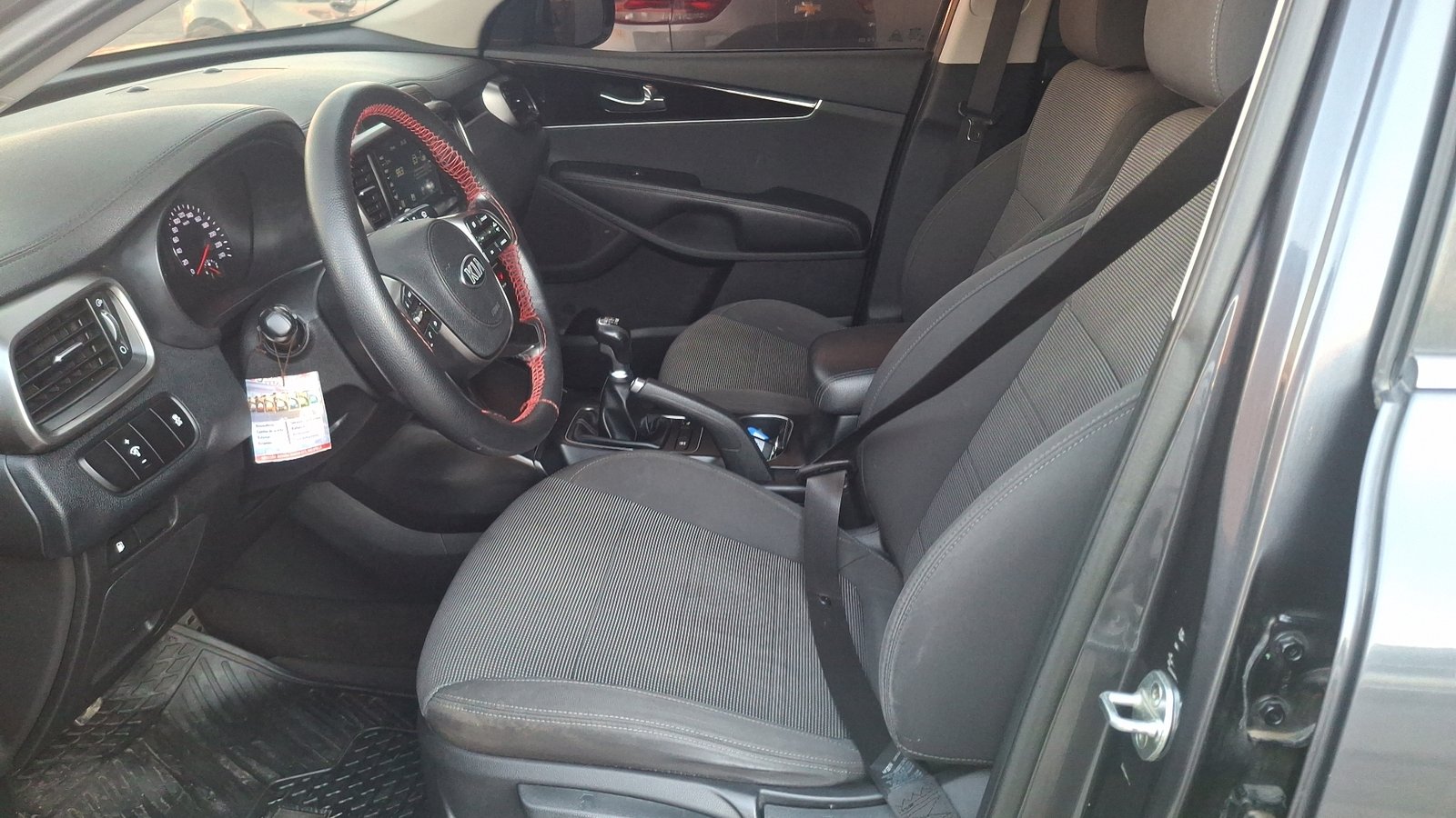 Kia Sorento 2019 - Imagen 13 de 16