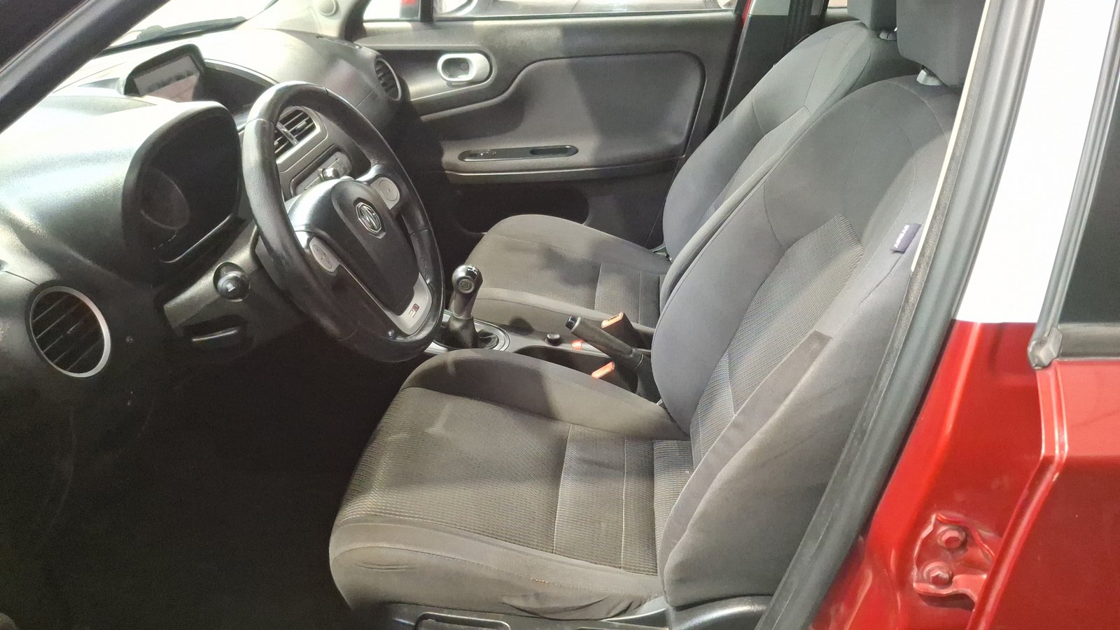 Mg 3 2019 - Imagen 14 de 17