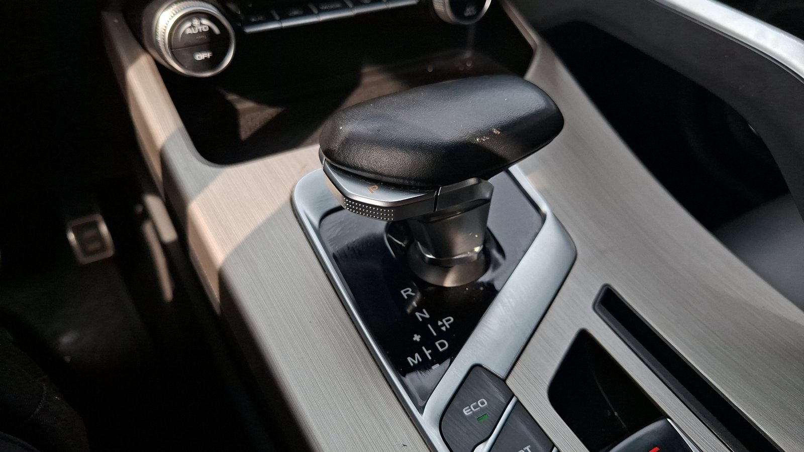 Geely Coolray 2023 - Imagen 11 de 16