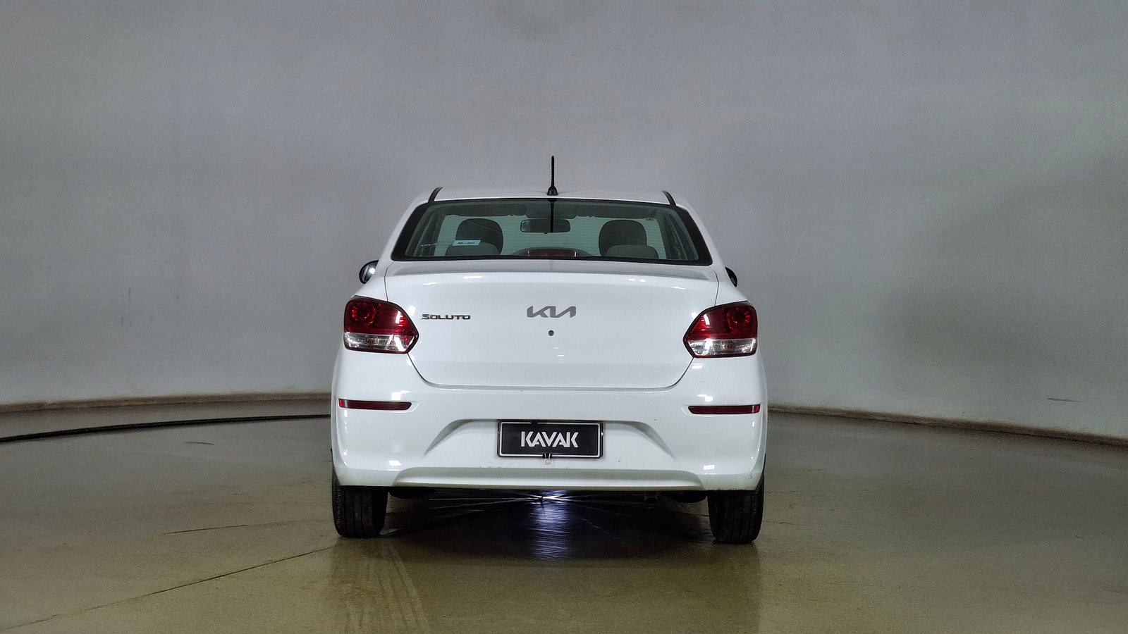 Kia Soluto 2023 - Imagen 5 de 16