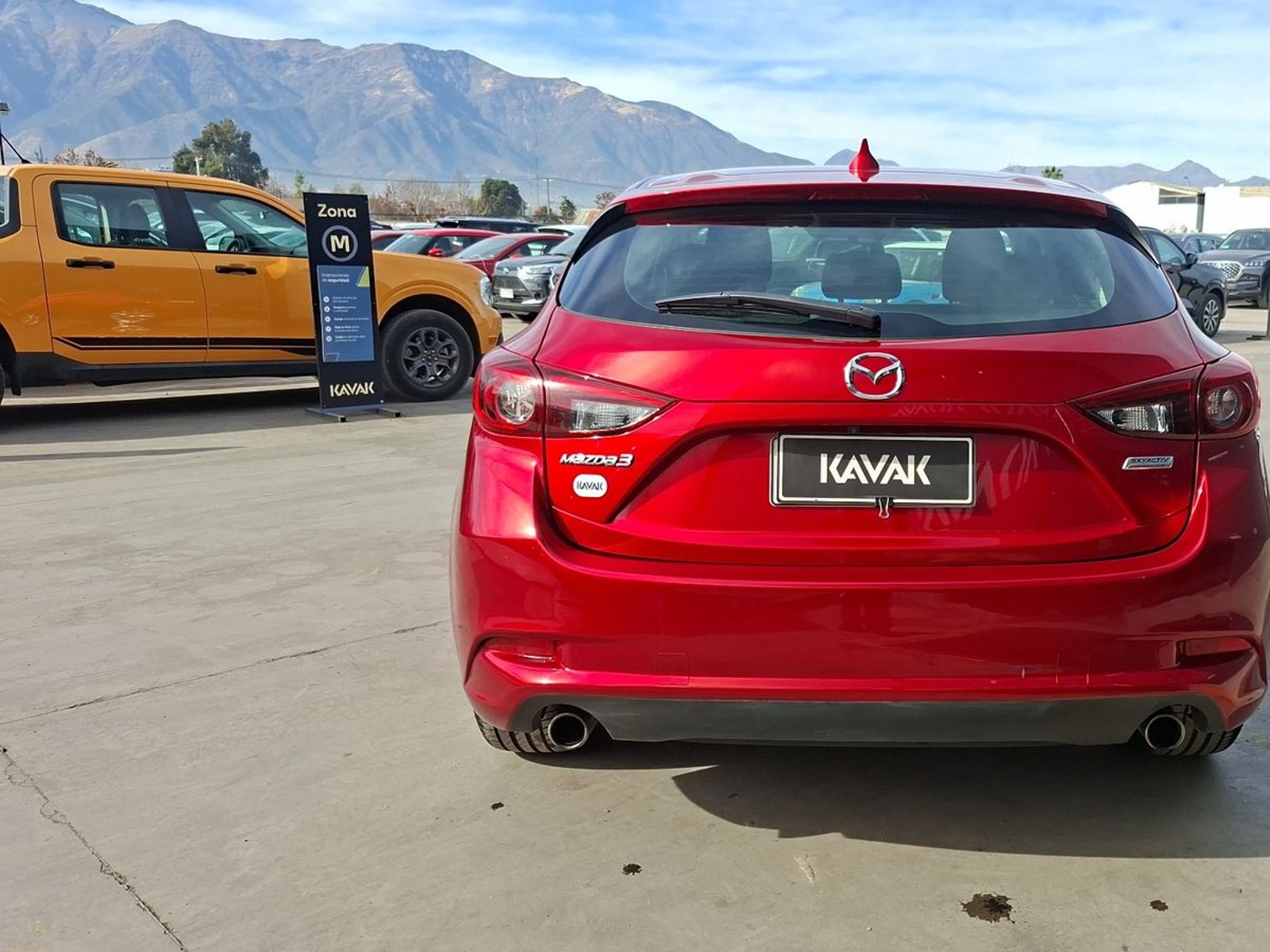 Mazda Mazda 3 2017 - Foto 3 de 16