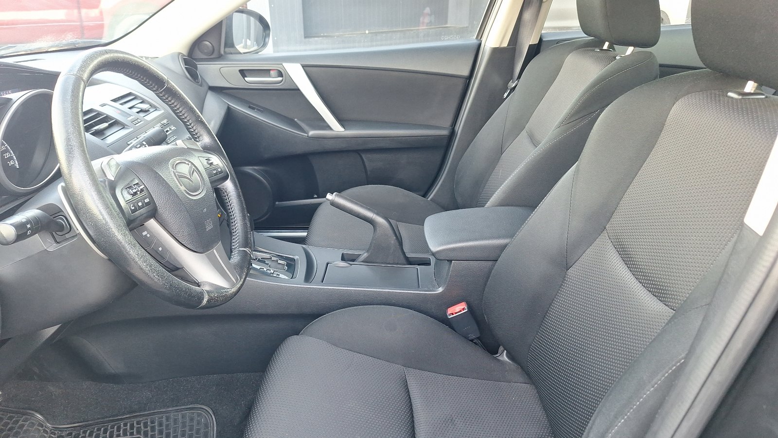 Mazda Mazda 3 2014 - Imagen 14 de 15