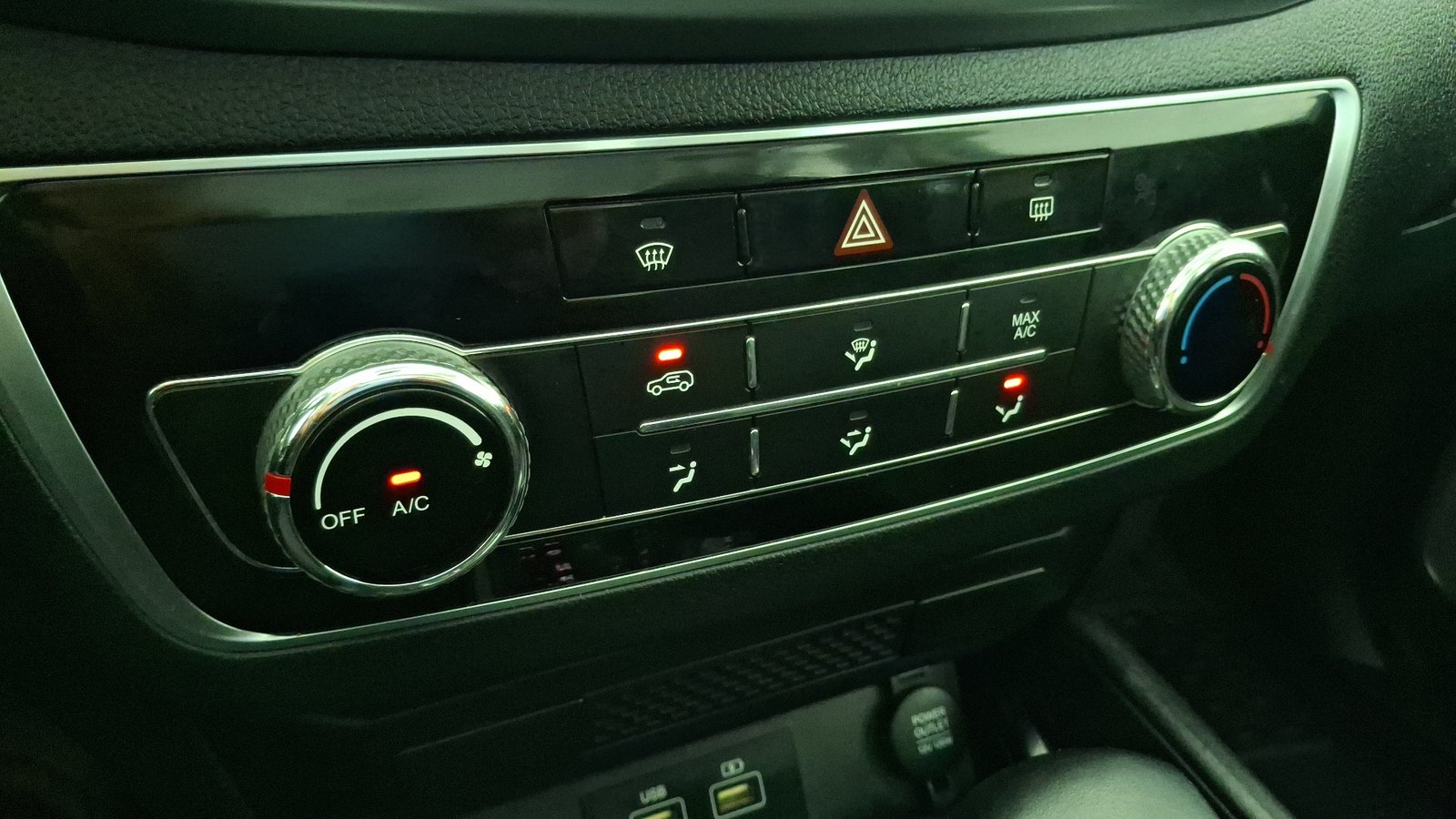 SsangYong Rexton 2023 - Imagen 15 de 16