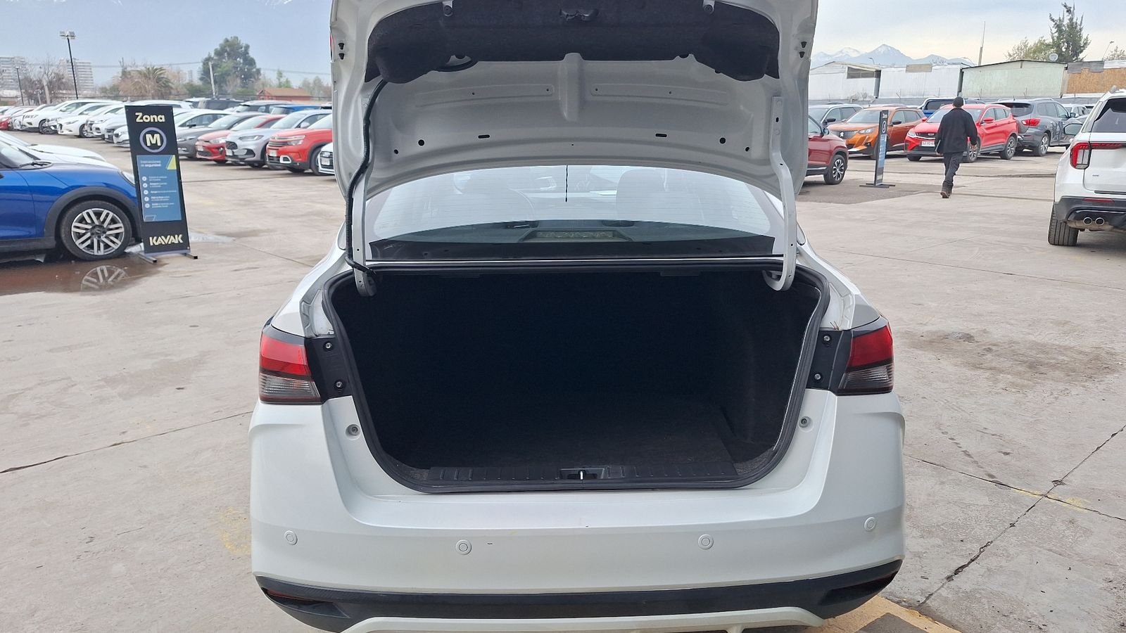 Nissan Versa 2020 - Imagen 4 de 14