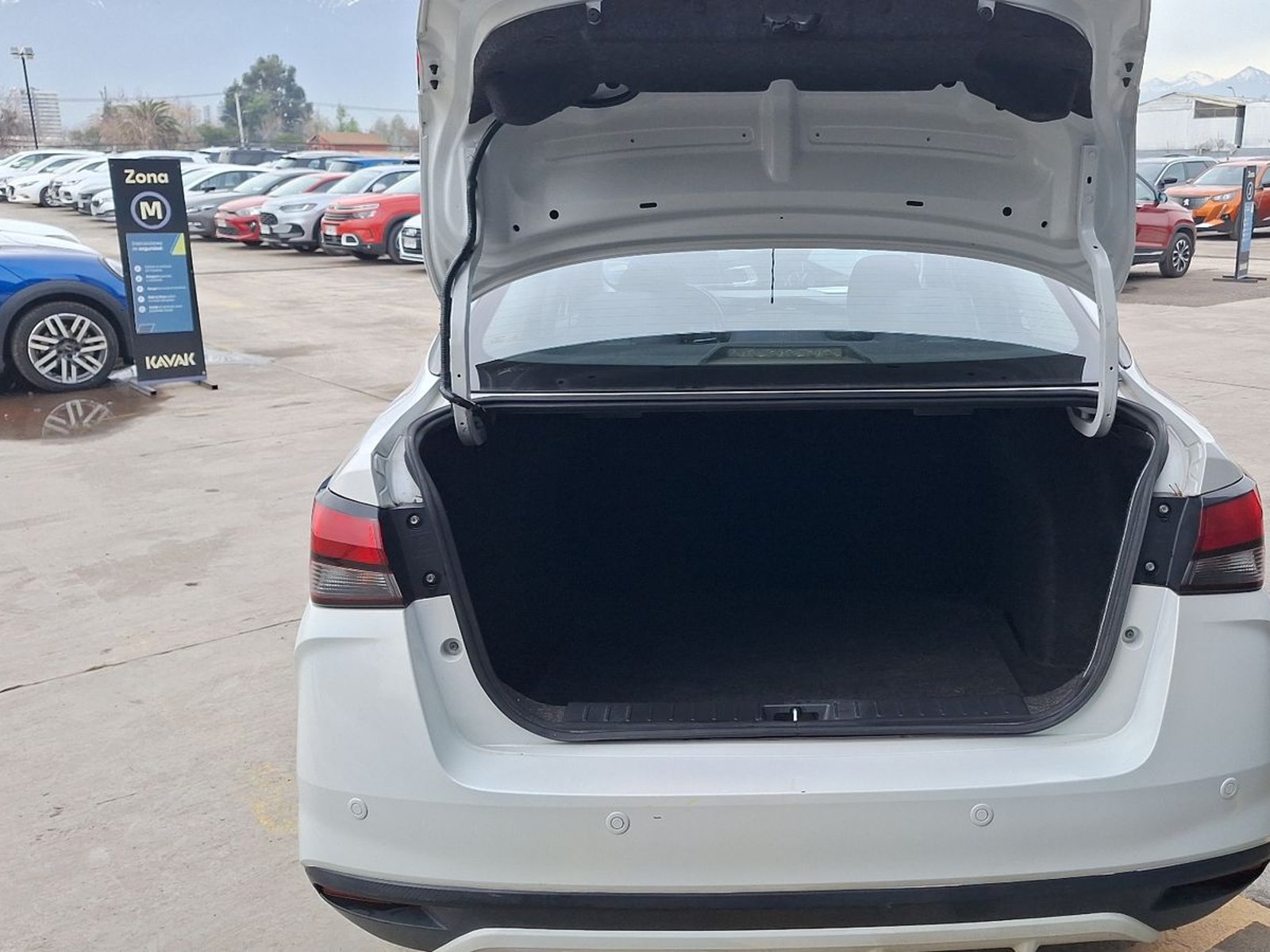 Nissan Versa 2020 - Foto 4 de 14