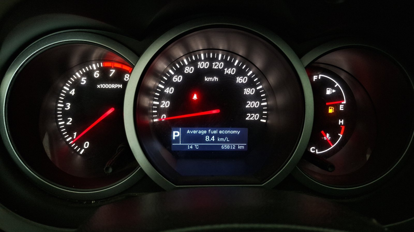 Suzuki GrandNomade 2019 - Imagen 9 de 16