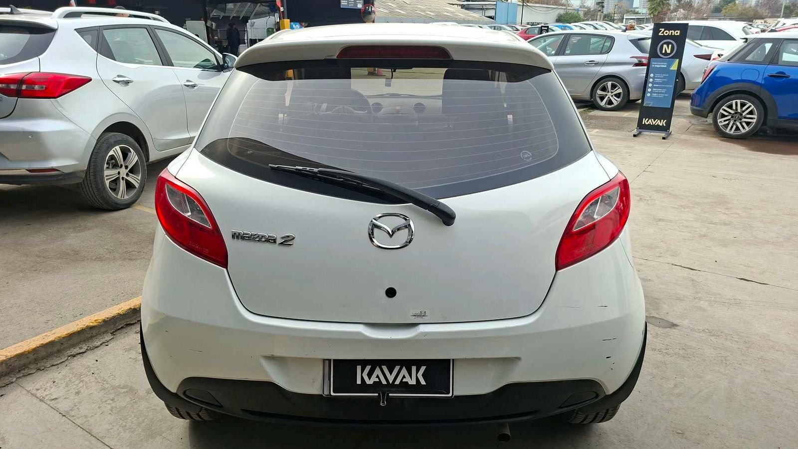 Mazda Mazda 2 2011 - Imagen 4 de 4