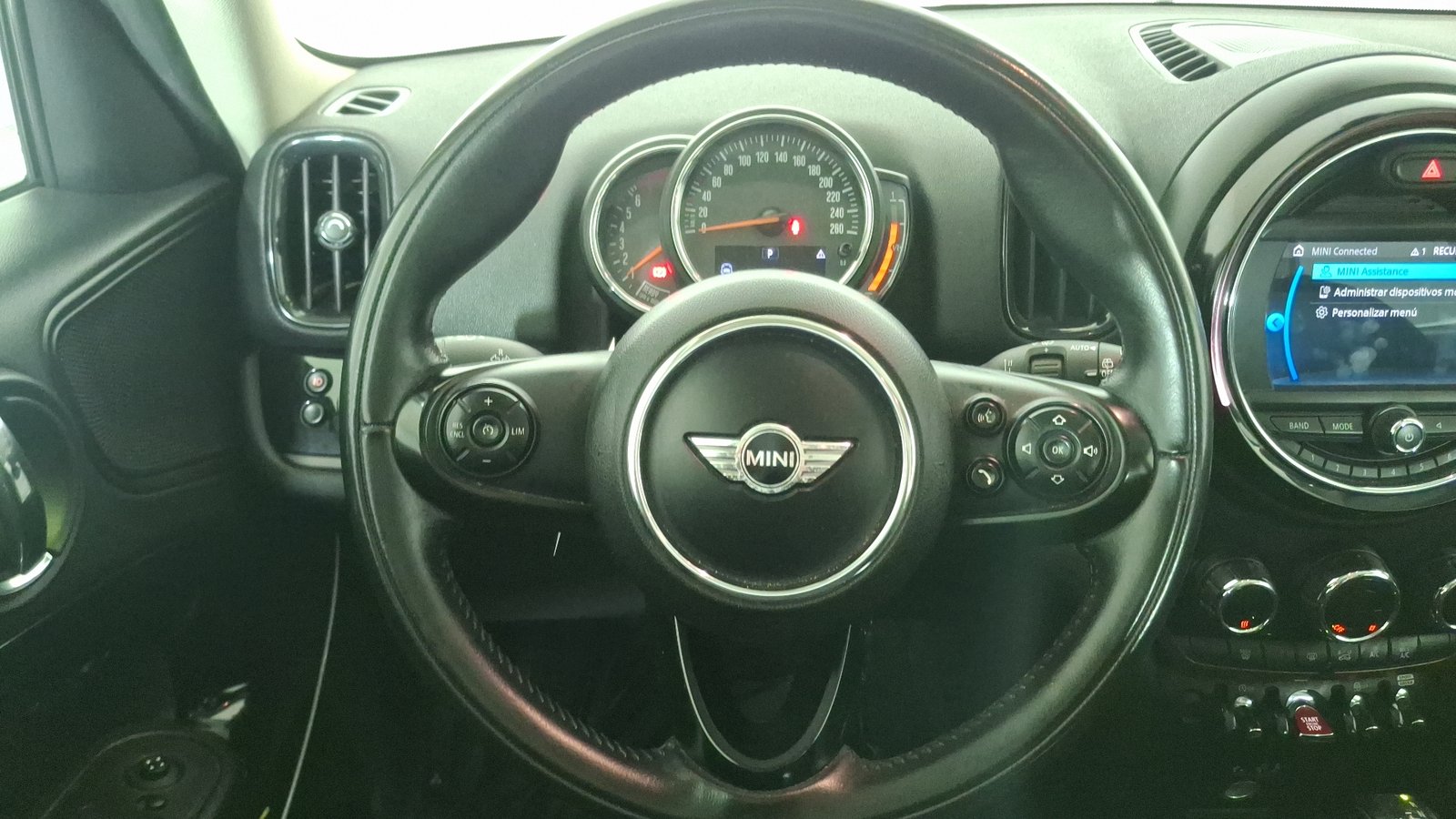 Mini Countryman 2018 - Imagen 8 de 16