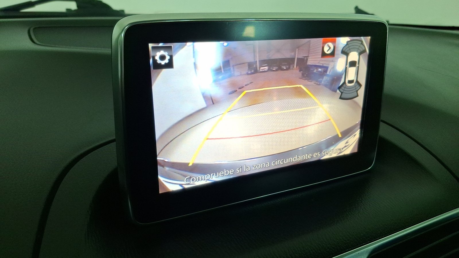 Mazda Mazda 3 2015 - Imagen 12 de 17