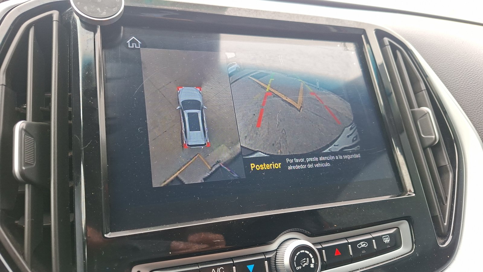 Jetour X70 2022 - Imagen 12 de 17
