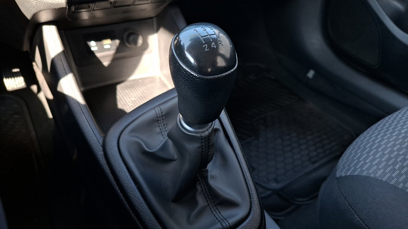 Hyundai VERNA 2022 - Imagen 11 de 15