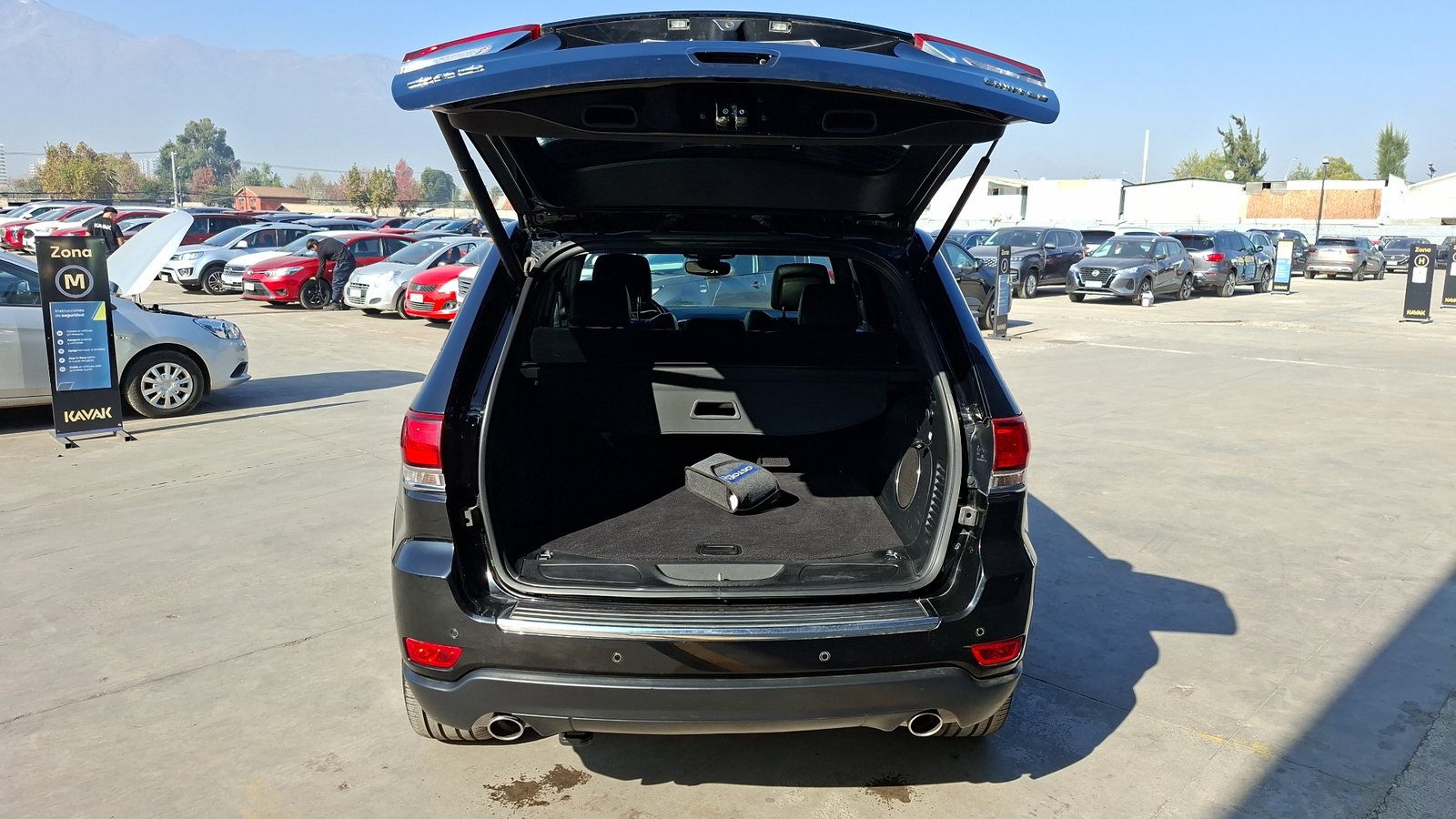 Jeep Grand Cherokee 2022 - Imagen 4 de 16