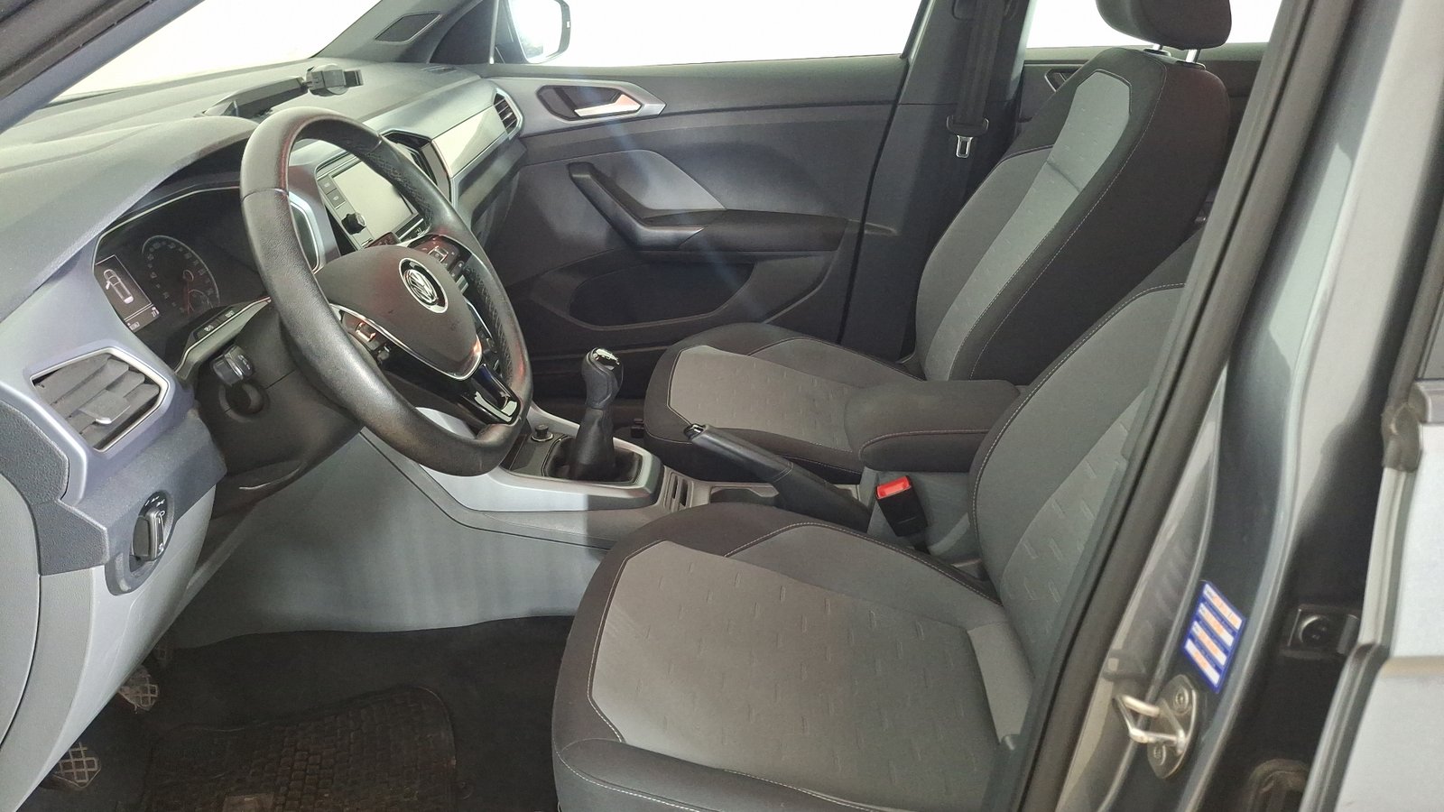 Volkswagen T-Cross 2020 - Imagen 12 de 15