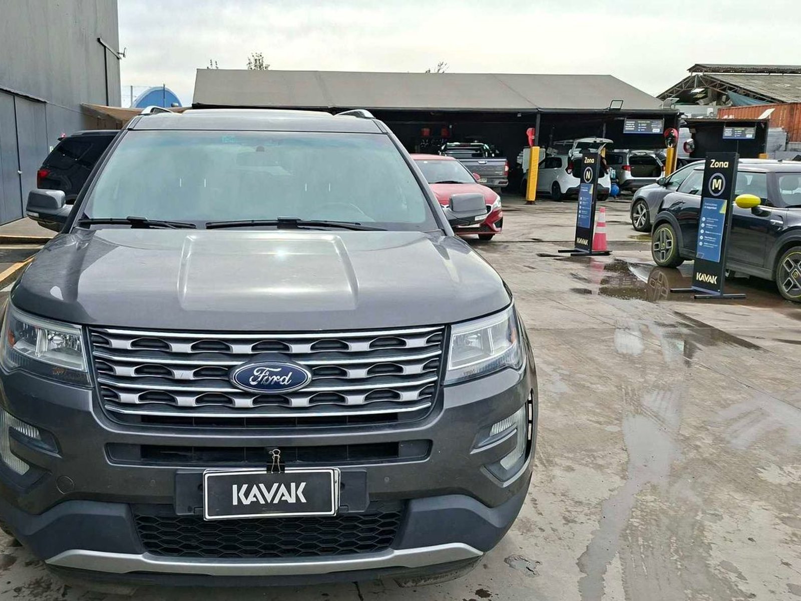 Ford Explorer 2017 - Foto 2 de 4