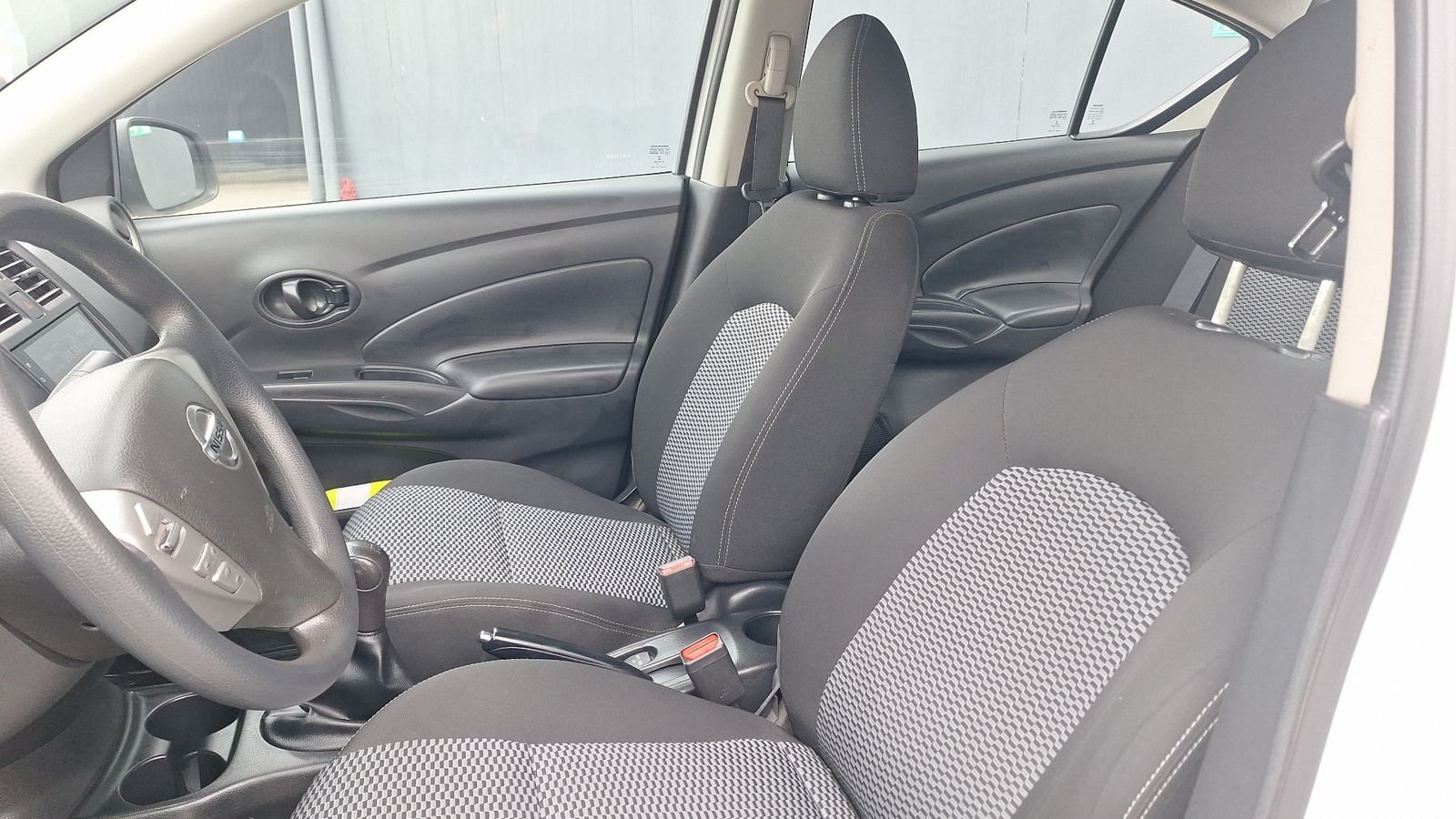 Nissan Versa 2019 - Imagen 13 de 14