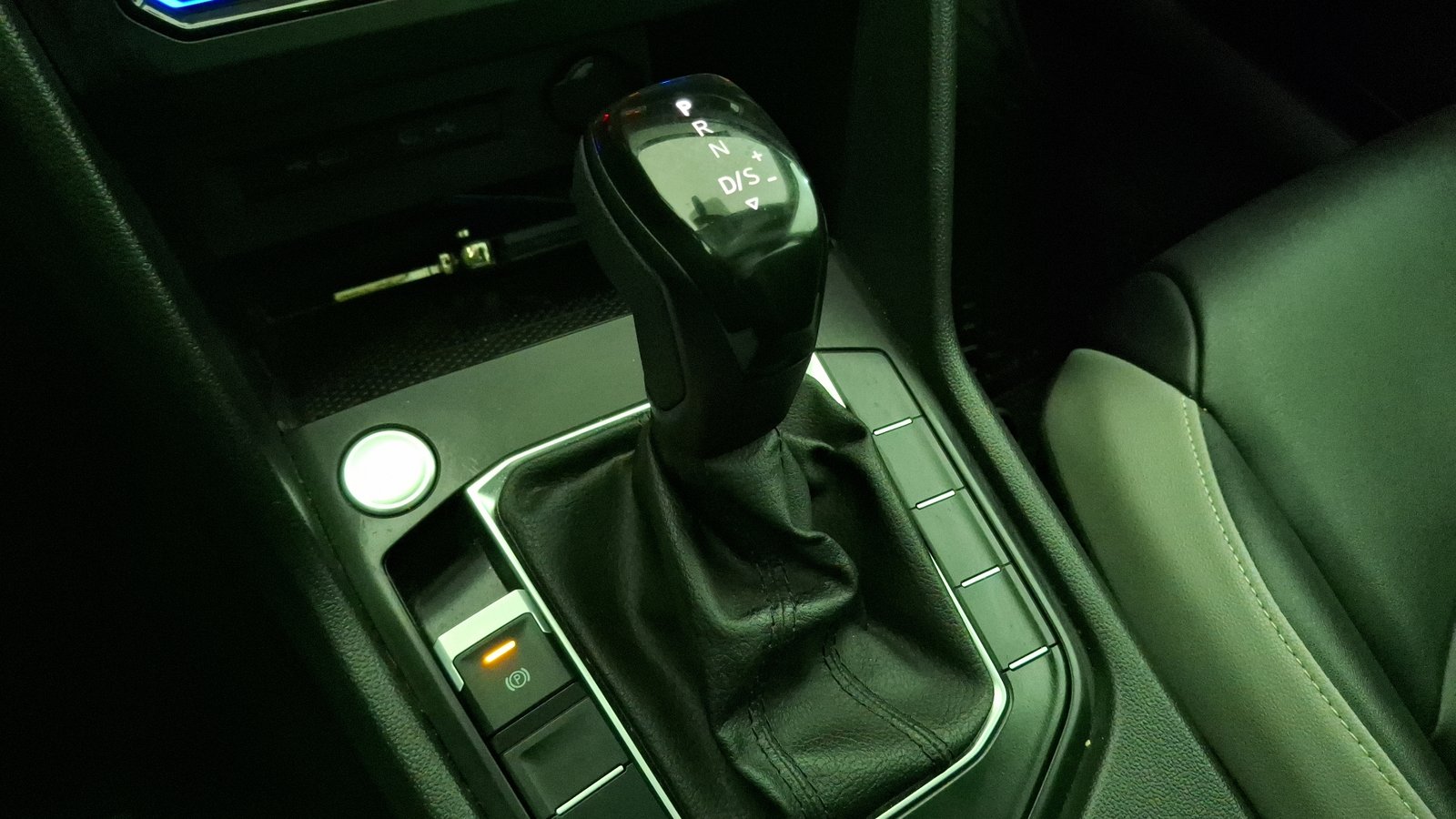 Volkswagen Taos 2024 - Imagen 11 de 16