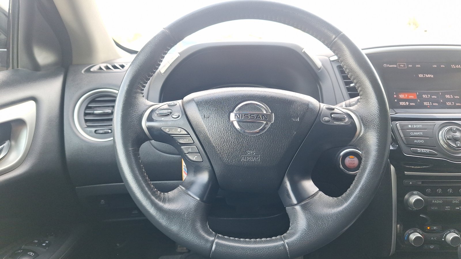 Nissan Pathfinder 2018 - Imagen 8 de 16