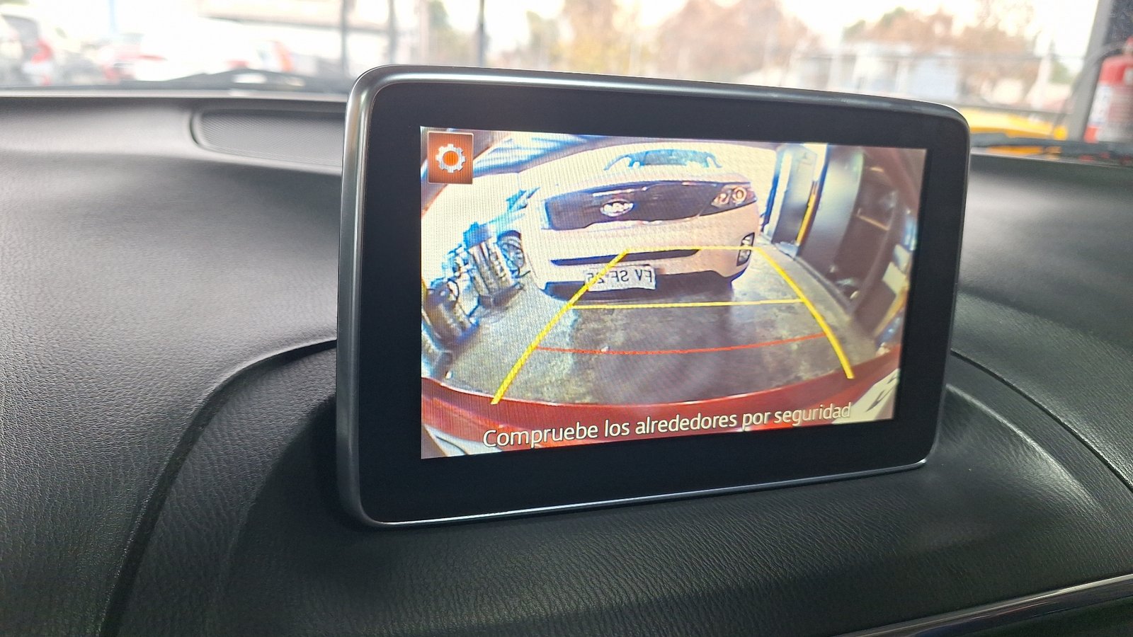 Mazda Mazda 3 2016 - Imagen 12 de 16