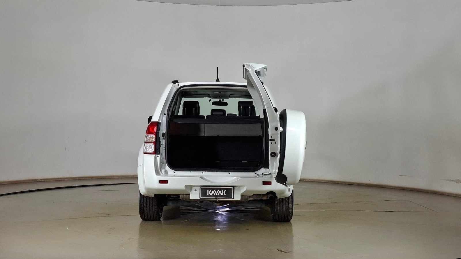 Suzuki GrandNomade 2014 - Imagen 6 de 17