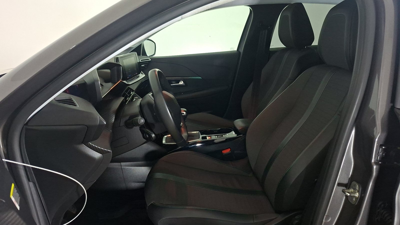Peugeot 208 2023 - Imagen 14 de 17