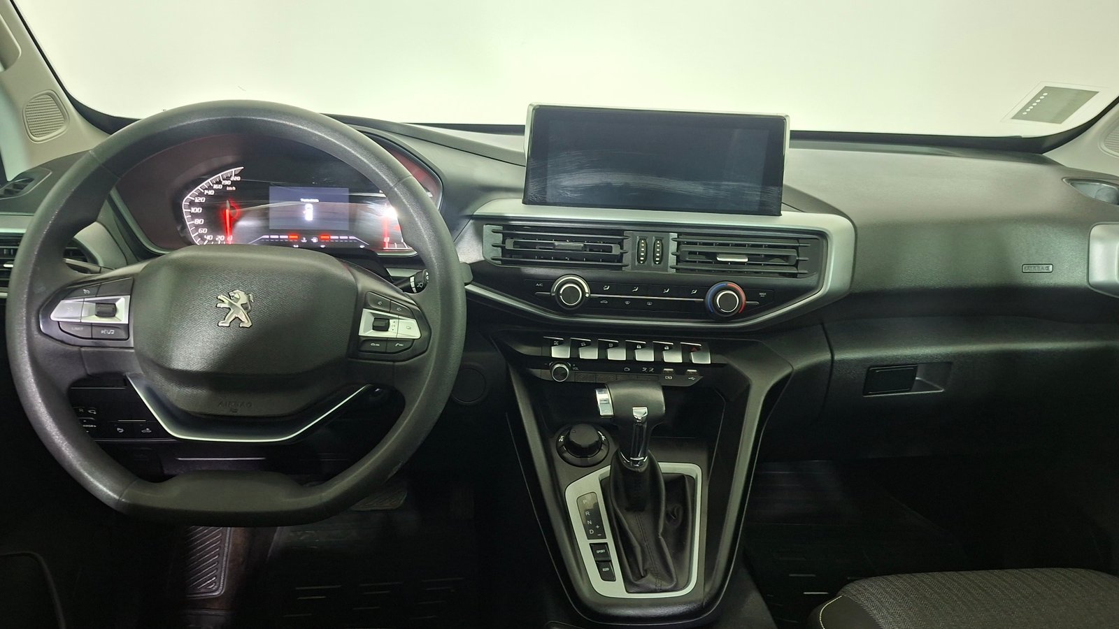 Peugeot Landtrek 2023 - Imagen 8 de 17