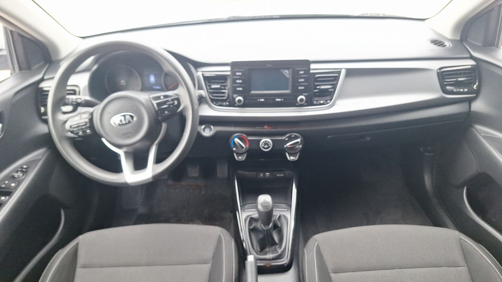 Kia RIO 5 2018 - Imagen 6 de 15